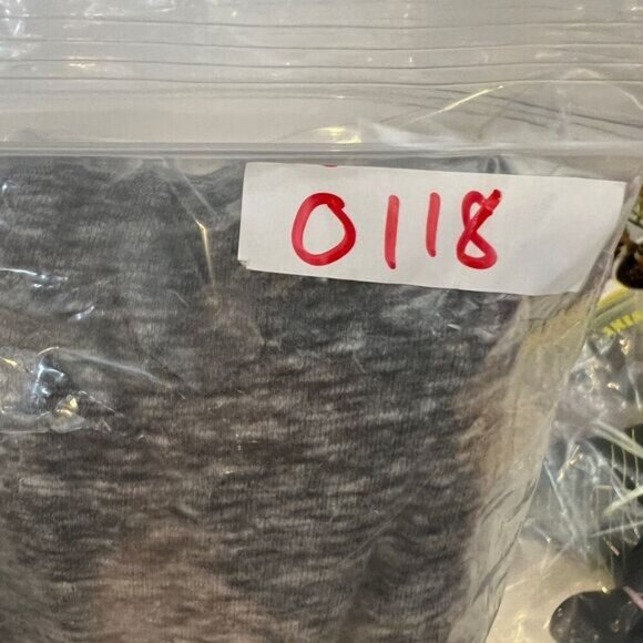 Aerie Women's Medium Grey Long Sleeve Casual Button Down Shirt Top Scoop Neck - Picture 13 of 13